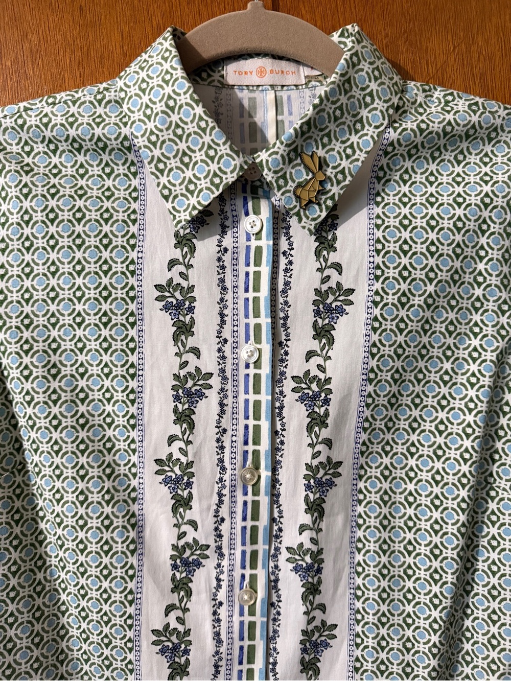 EUC Tory Burch Short-Sleeve Floral Botanical Women’s Shirt - Size 6 - Picture 3 of 12
